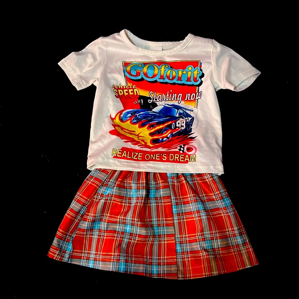 Car set with skirt